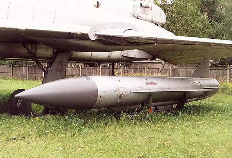Конструкція Х-22 та Чим Вона Вирізняється Серед Інших Важких Ракет