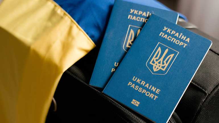 Перший виїзд за кордон власними силами
